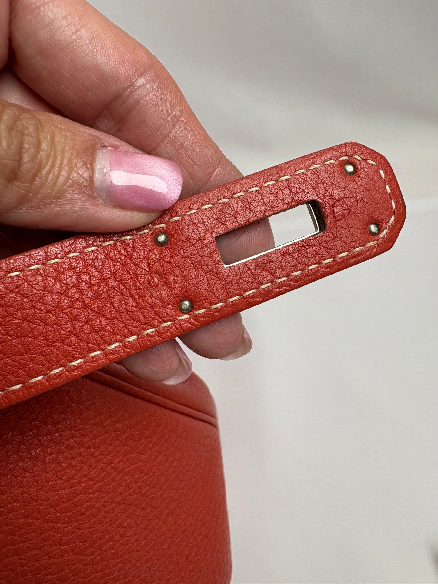 Pre-Owned HERMES Kelly 40 Coral, Clemence Leather Handbag