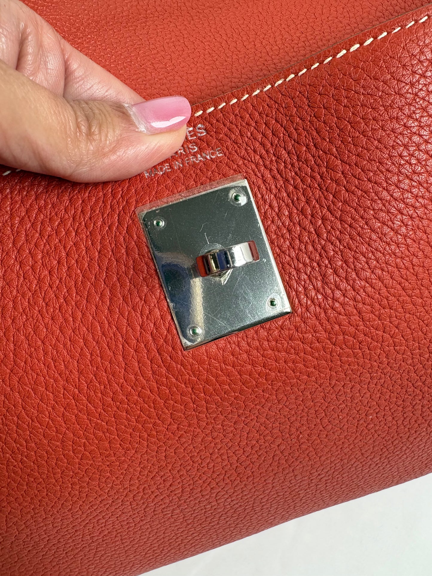 Pre-Owned HERMES Kelly 40 Coral, Clemence Leather Handbag