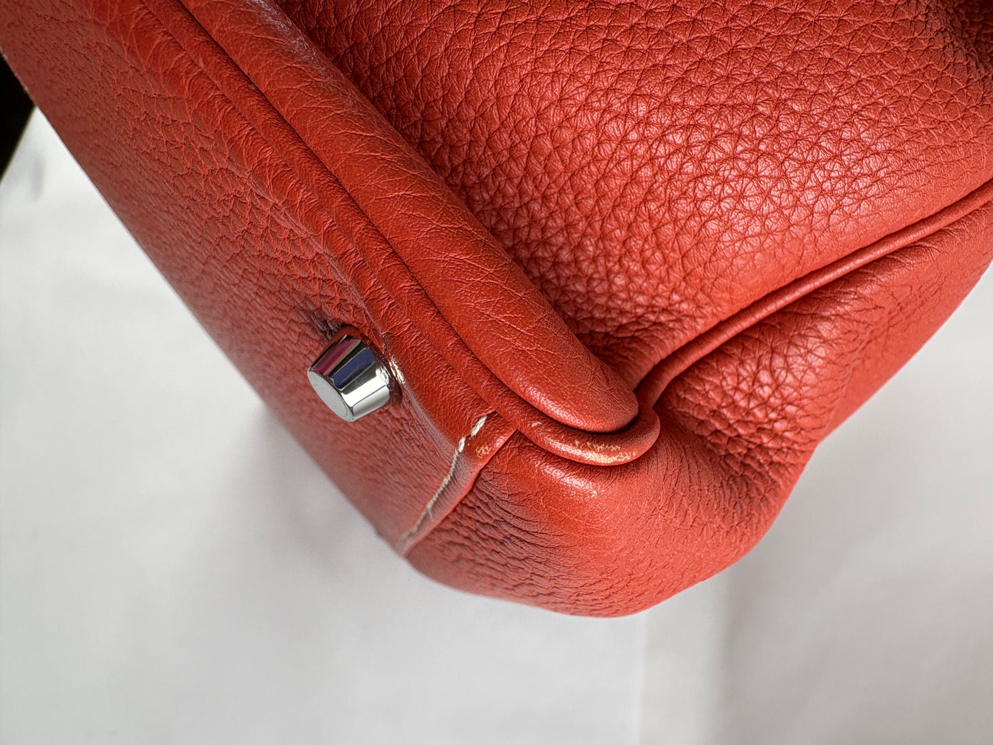 Pre-Owned HERMES Kelly 40 Coral, Clemence Leather Handbag
