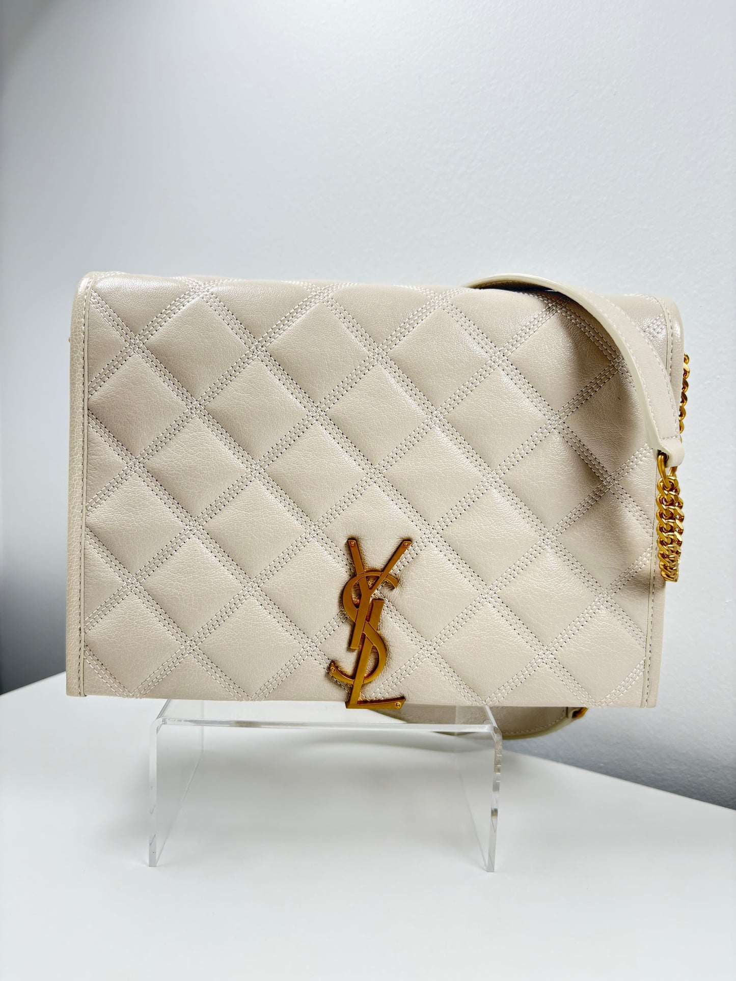 Pre-Owned SAINT LAURENT Quilted Leather Becky Chain Handbag, Ivory, Small