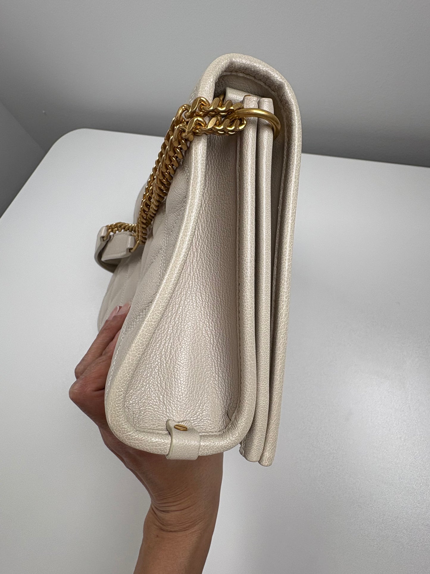 Pre-Owned SAINT LAURENT Quilted Leather Becky Chain Handbag, Ivory, Small