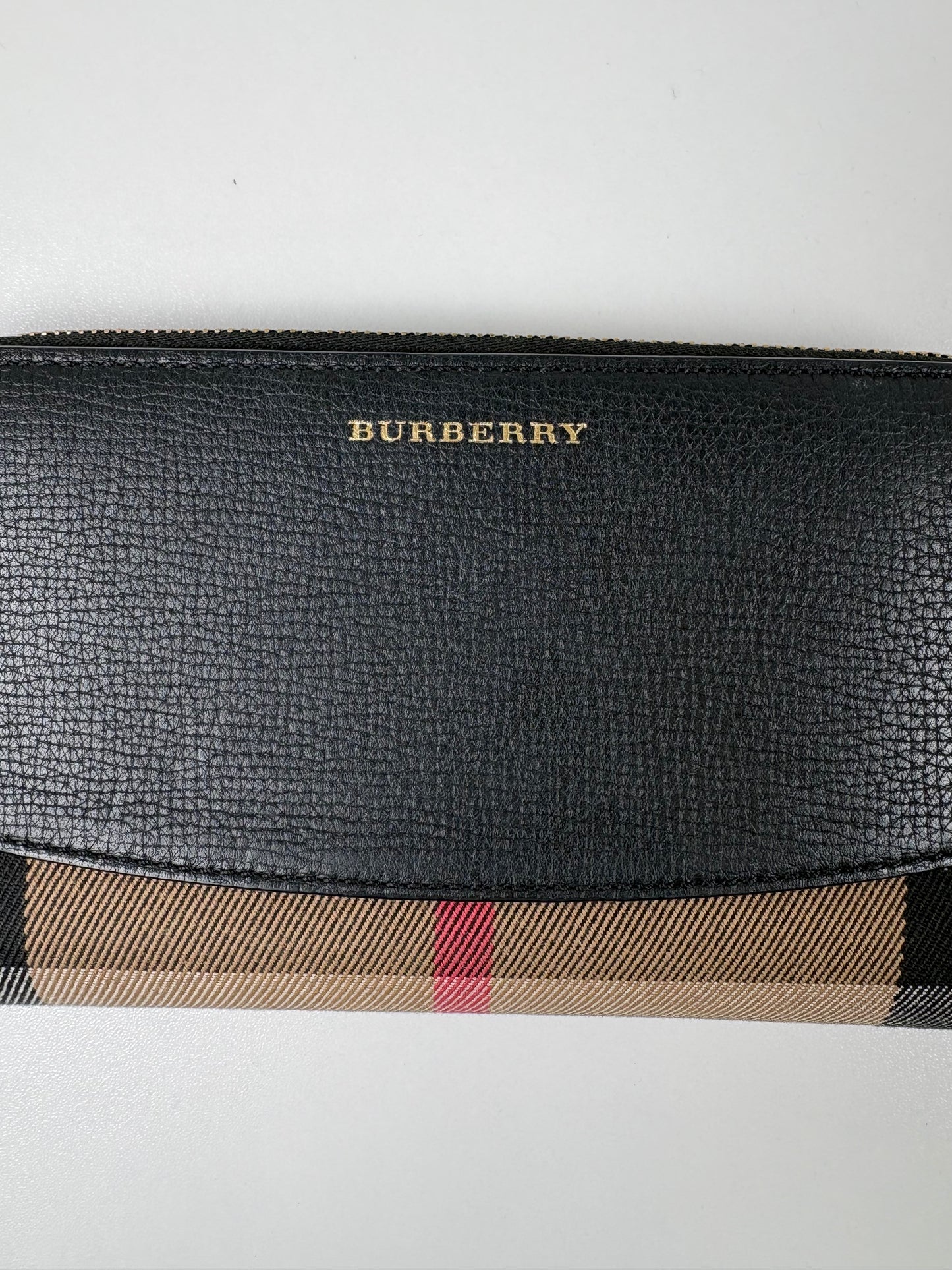Pre-Owned BURBERRY Derby Continental Zip Around Wallet, Black/Check