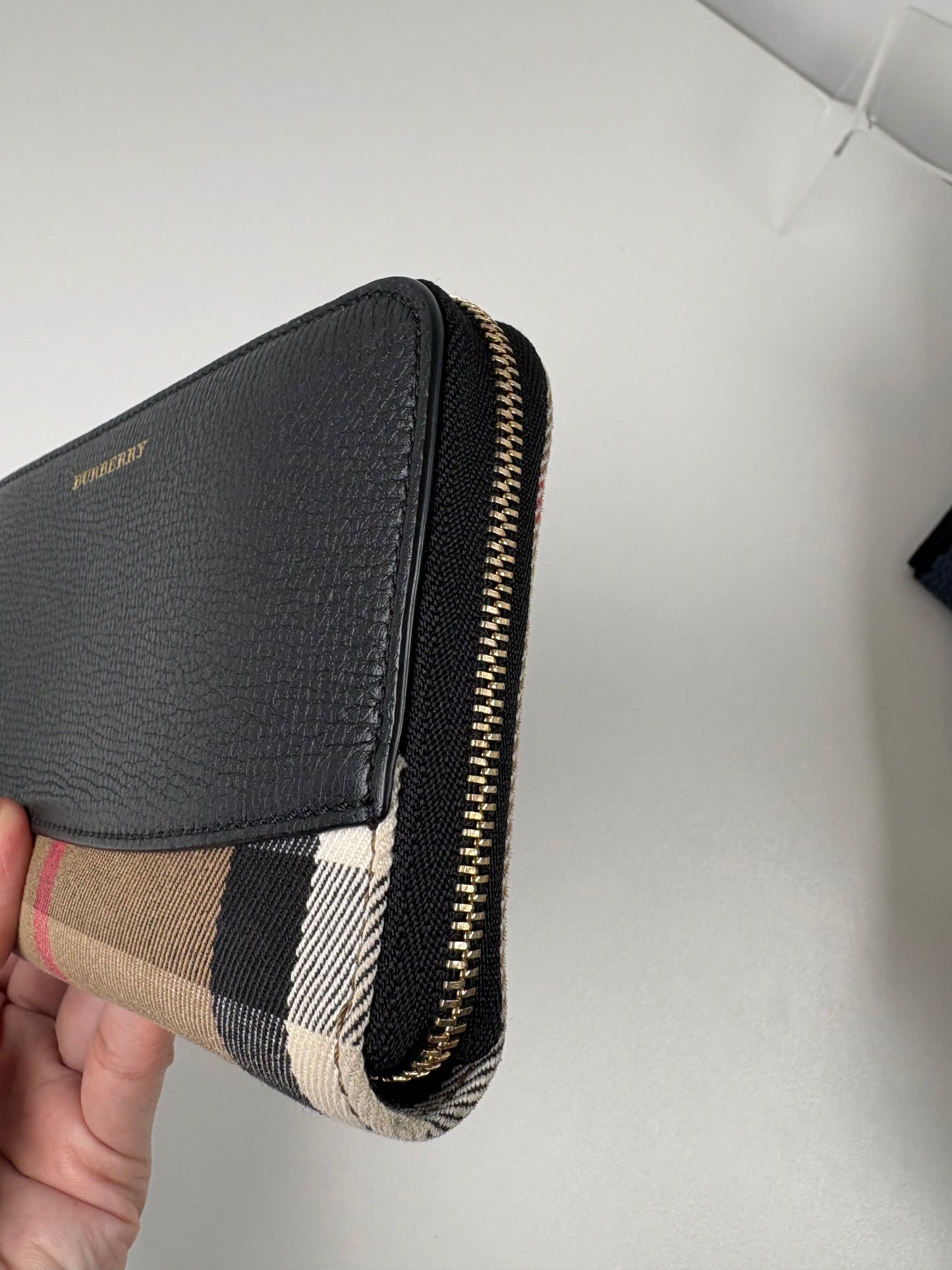 Pre-Owned BURBERRY Derby Continental Zip Around Wallet, Black/Check