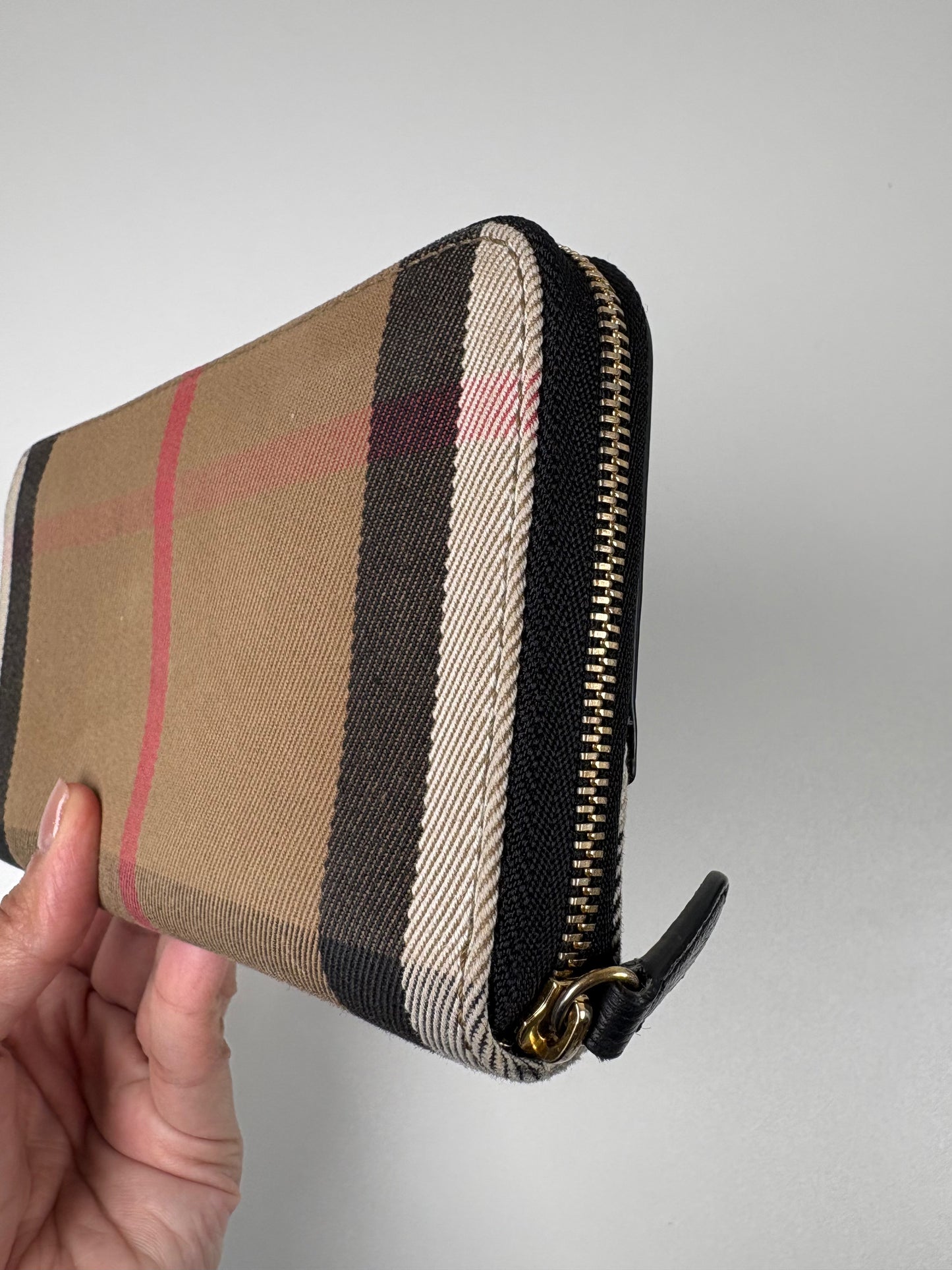 Pre-Owned BURBERRY Derby Continental Zip Around Wallet, Black/Check