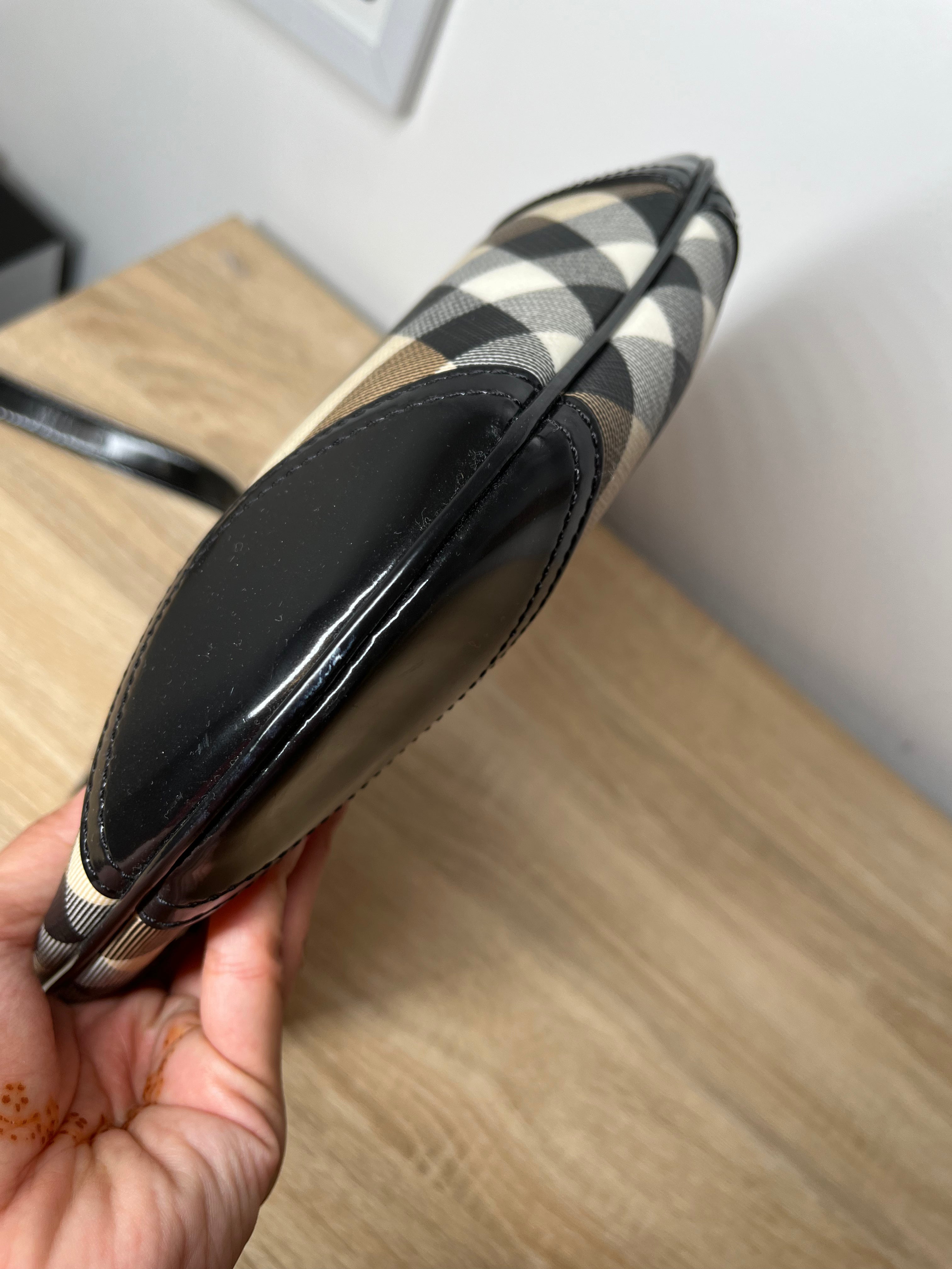 Burberry dryden crossbody hot sale