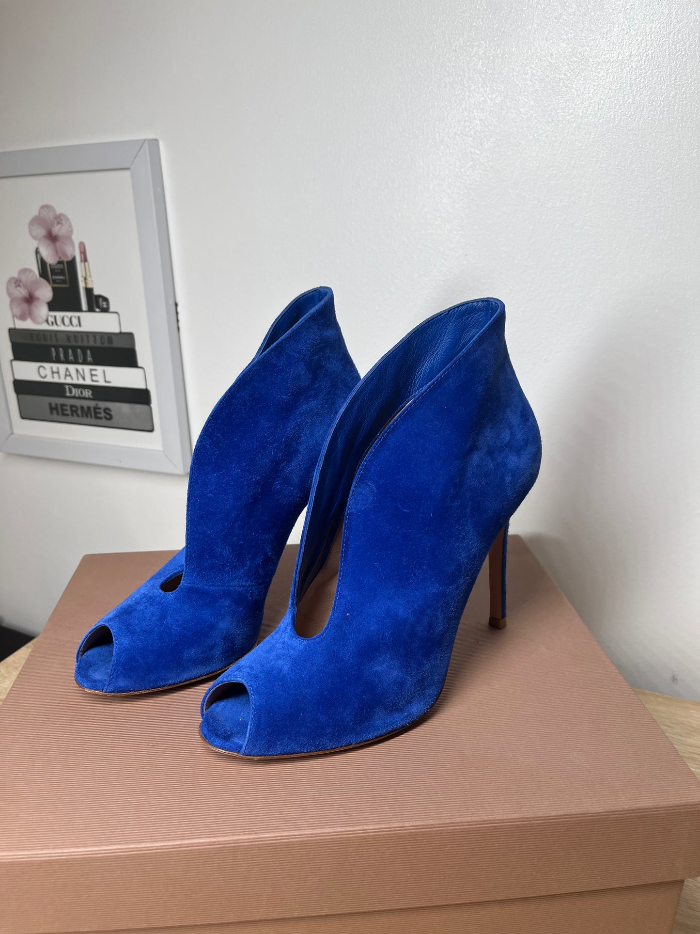 Pre-Owned GIANVITTO ROSSI Vamp Ankle Blue Boots, 37