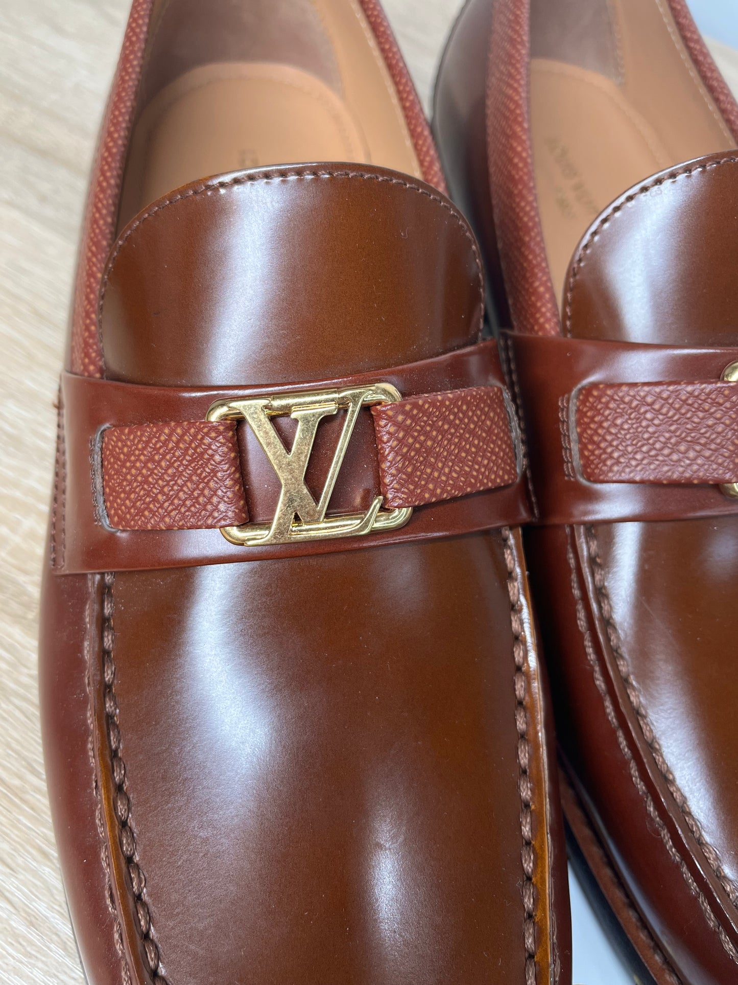 Pre-Owned LOUIS VUITTON Brown Shoes, 7