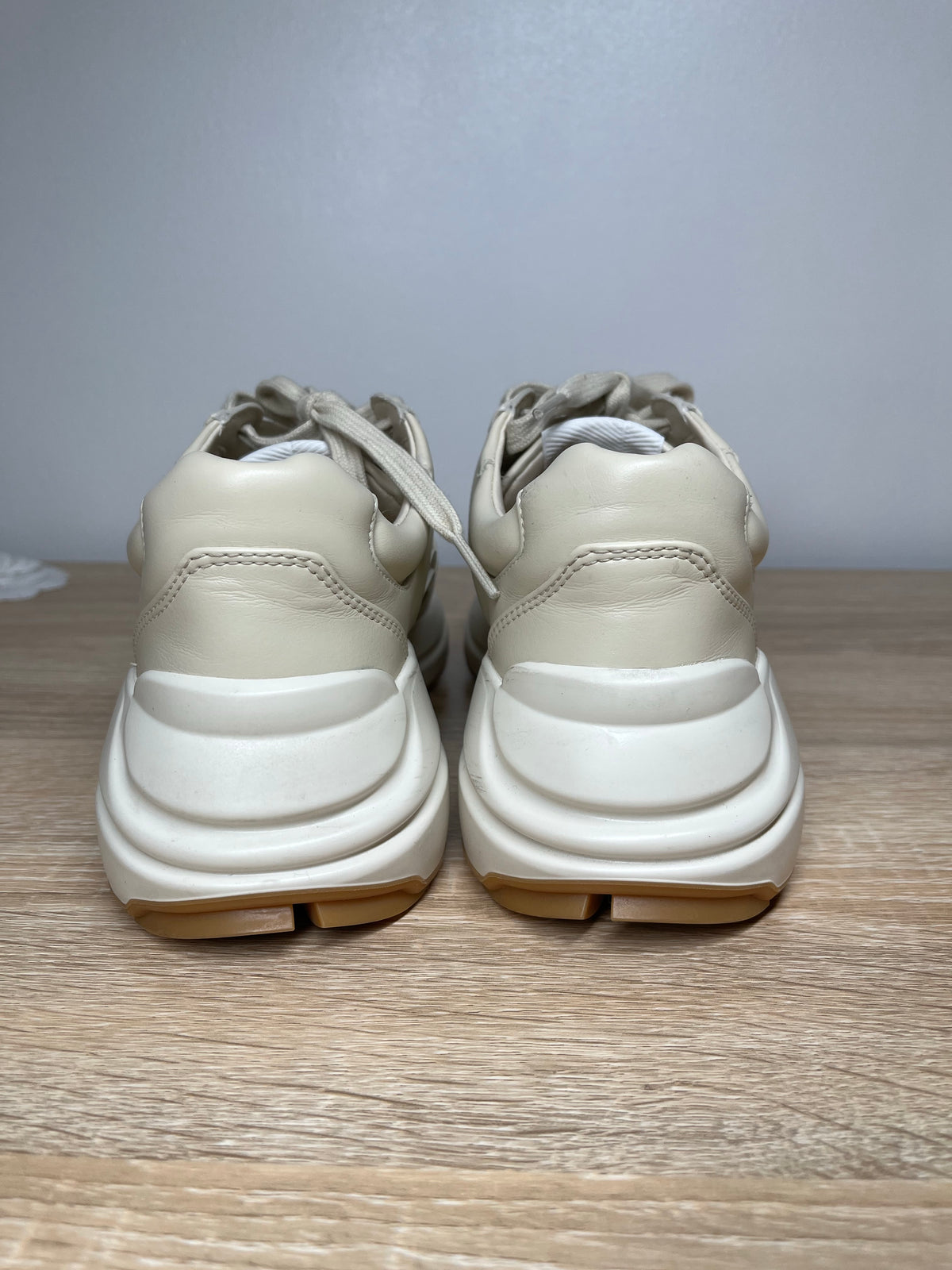 Pre-Owned GUCCI Rhython Beige Sneakers, 34