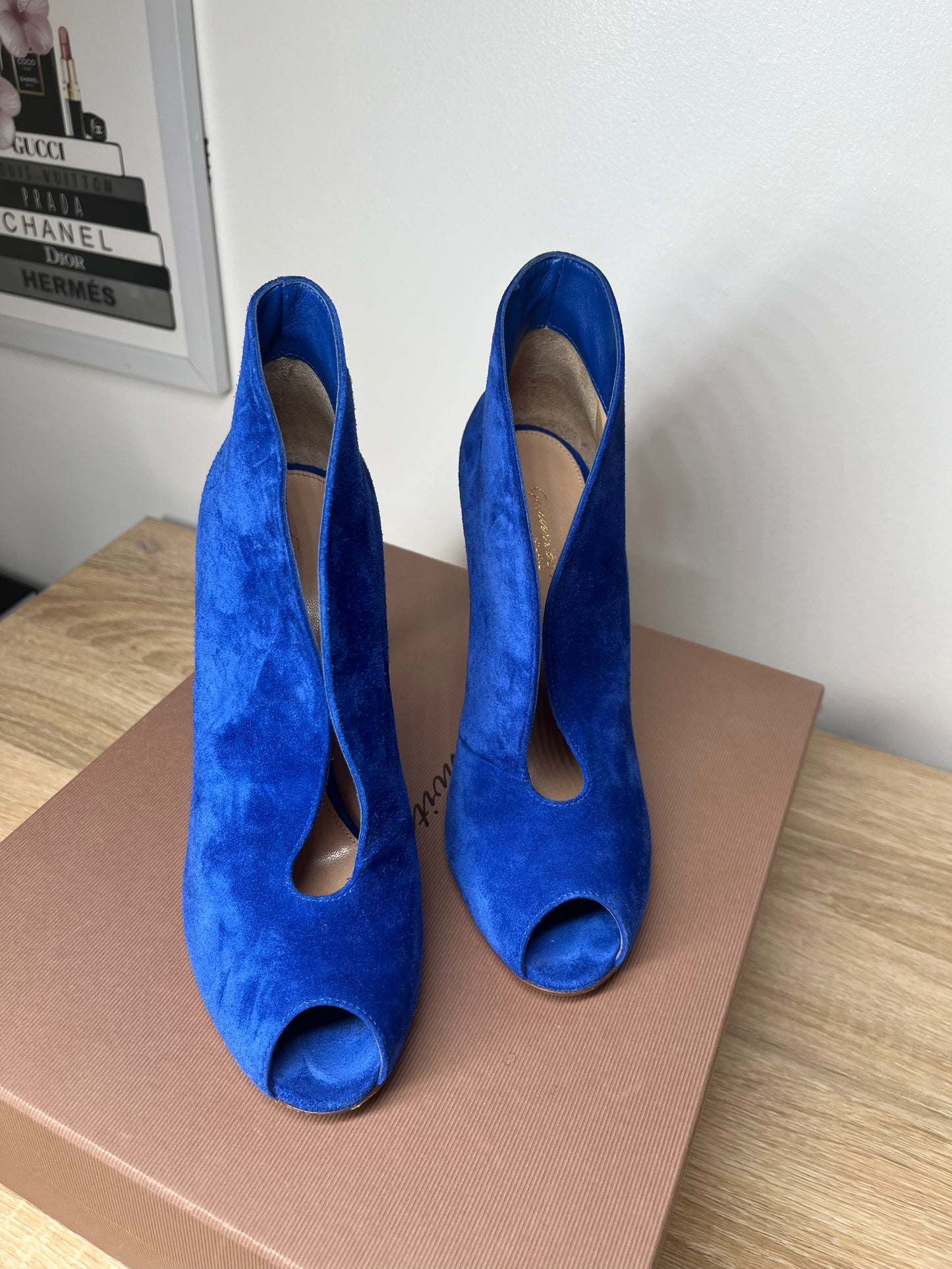 Pre-Owned GIANVITTO ROSSI Vamp Ankle Blue Boots, 37